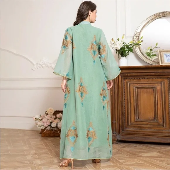 Beautiful Kaftan with embroidered touch . Some sequins adding an elegant touch - Picture 2 of 5